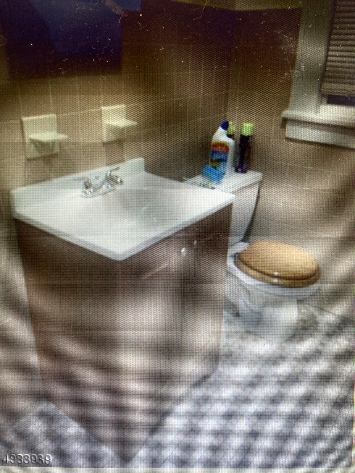 Image gallery image